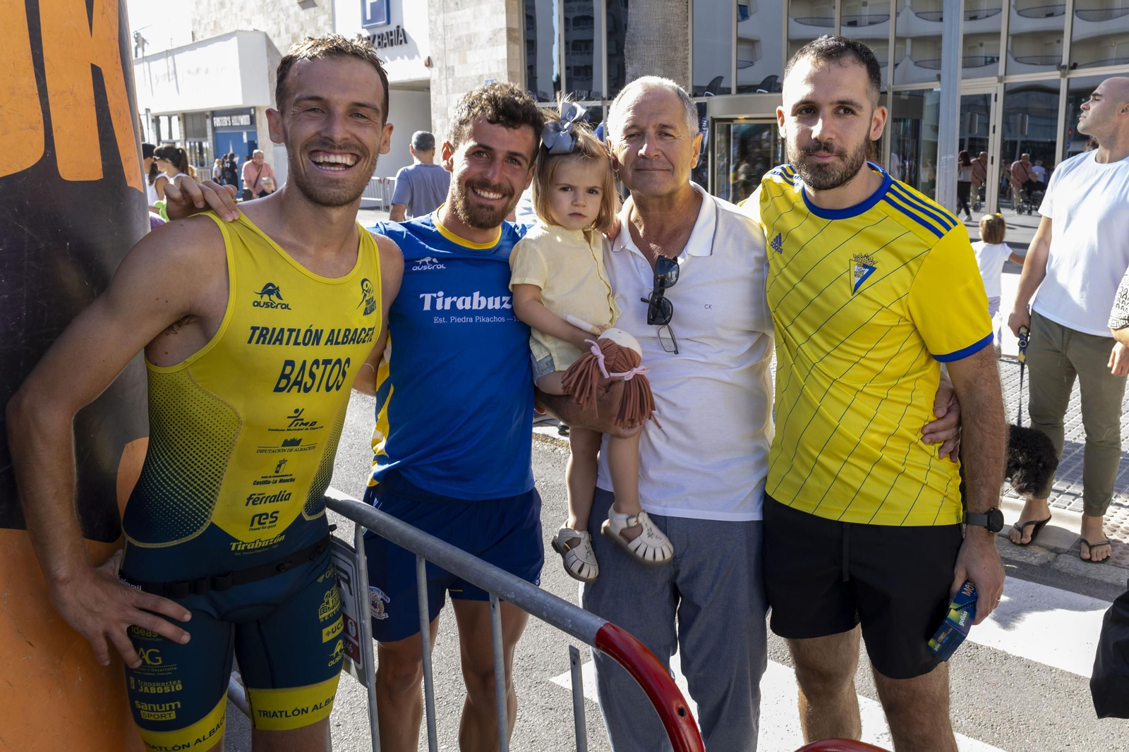 Búscate en las imágenes del Triatlón Hércules Cádiz