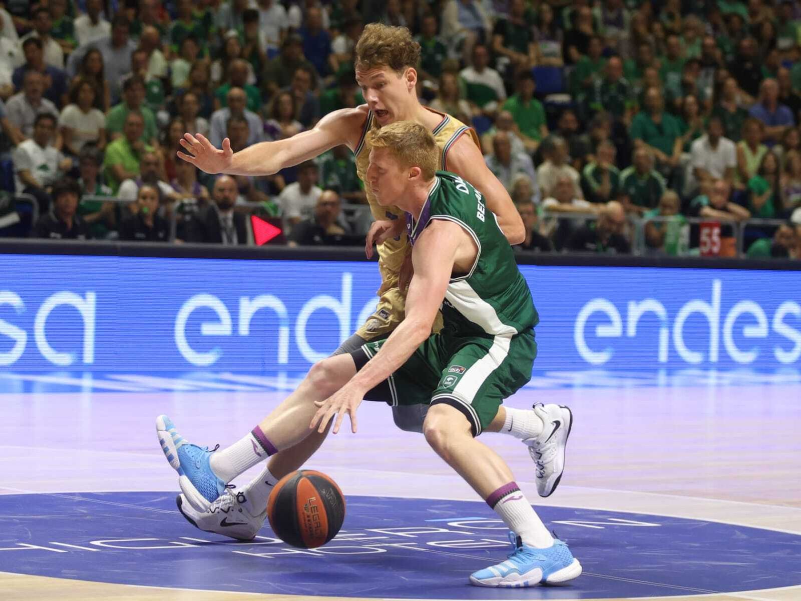 El Unicaja-Barcelona, en fotos