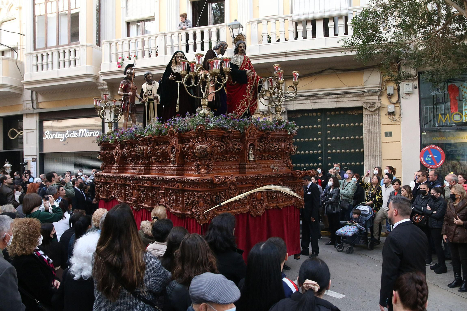 La procesión de Soledad de Almería, en imágenes