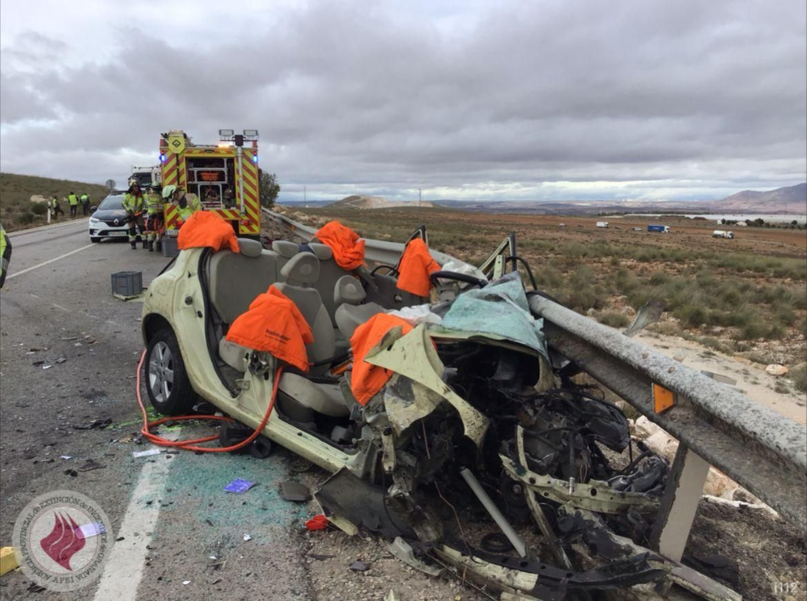 Imagen del estado en el que ha quedado el turismo siniestrado