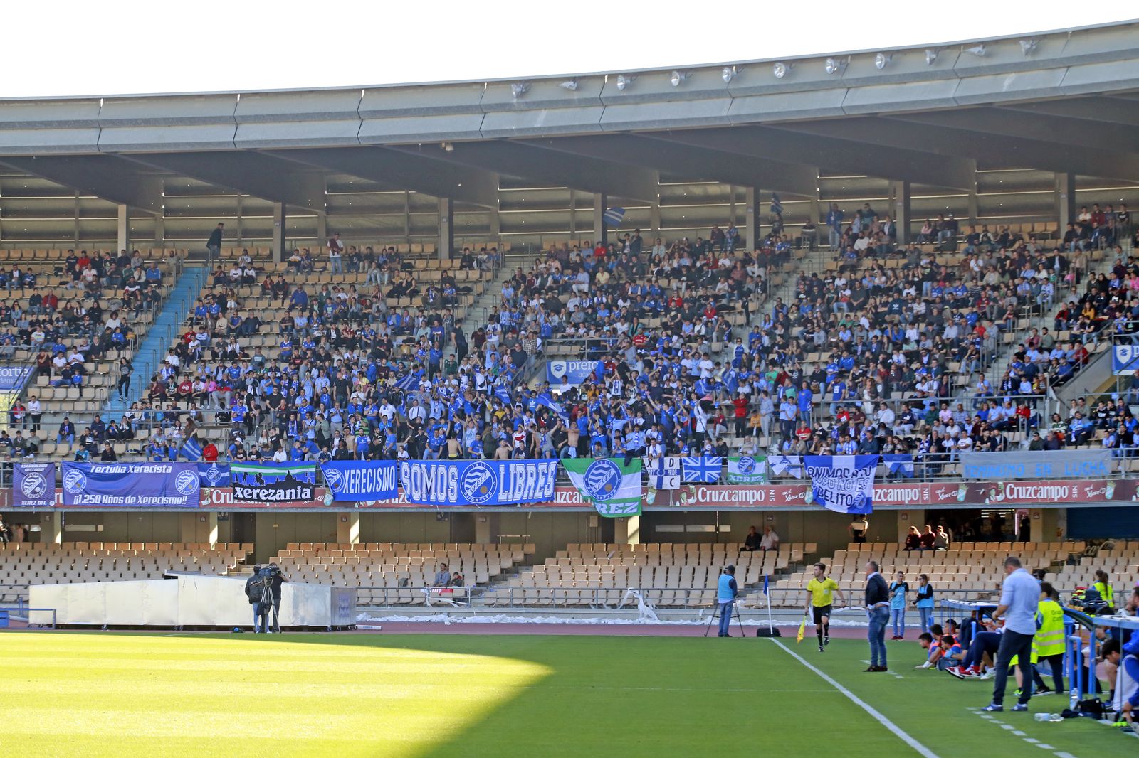Los aficionados del Xerez DFC se están volcando para ayudar a su club.