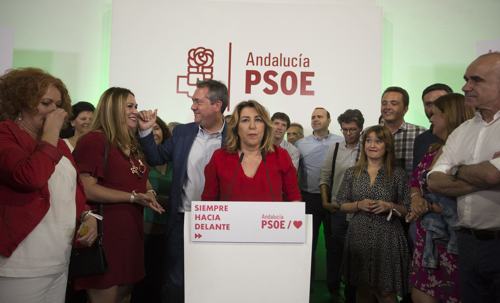 Juan Espadas celebra su triunfo en las Municipales.