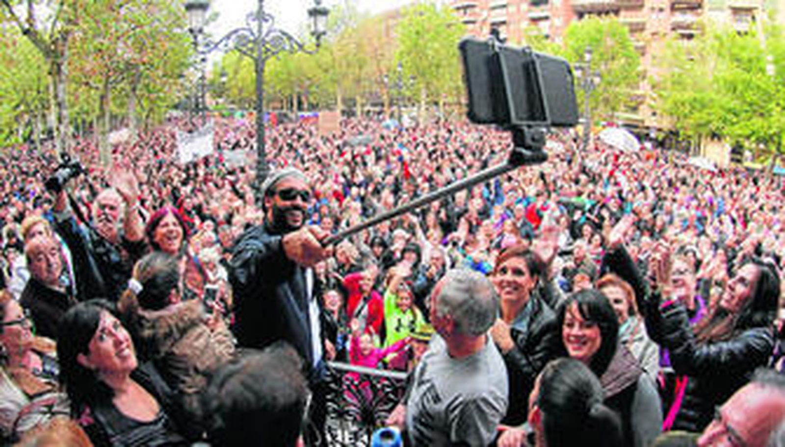El médico Jesús Candel, conocido en las redes sociales como 'Spiriman', grabó un nuevo vídeo para exigir una sanidad justa.