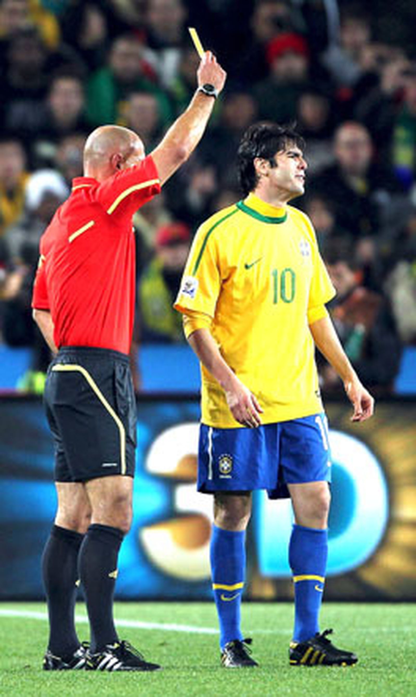 Kaká, de modelo de conducta a 'chico malo'