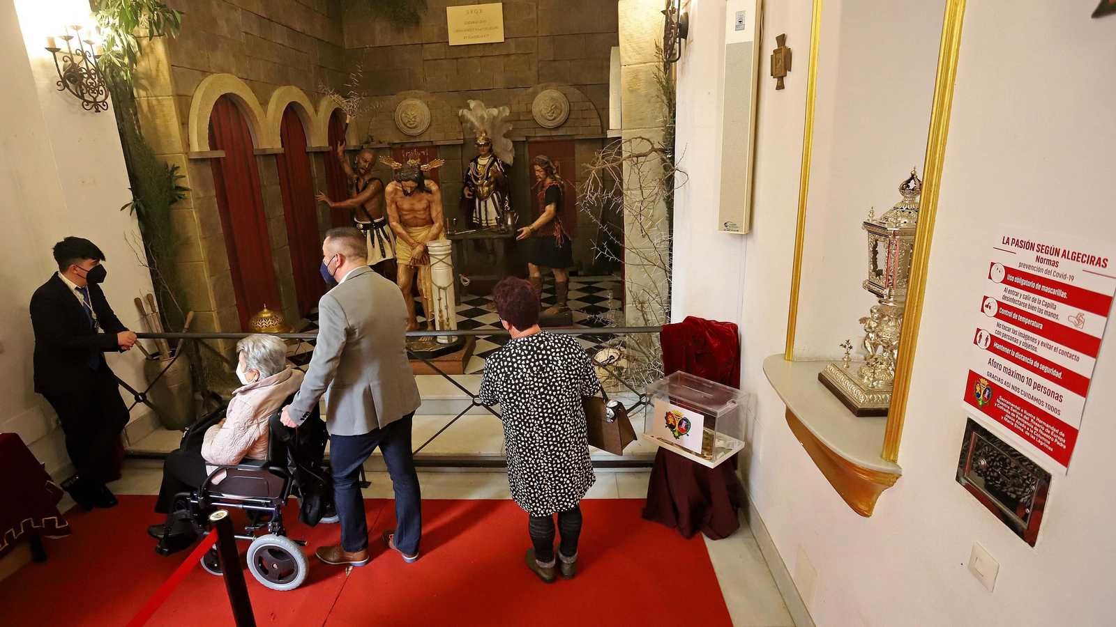 Fotos del Lunes Santo en Algeciras: La Columna