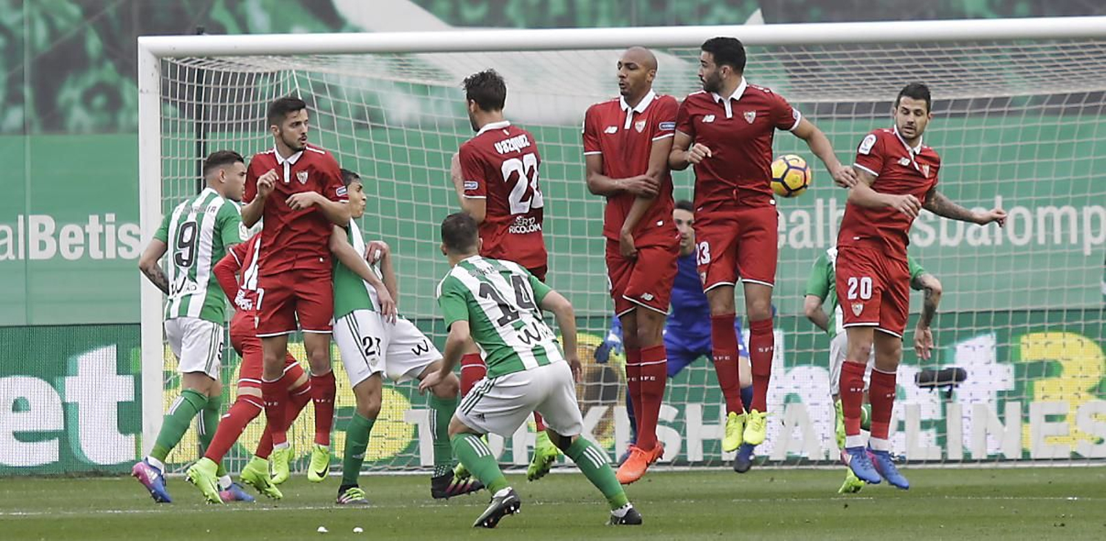 El Betis-Sevilla, en imágenes