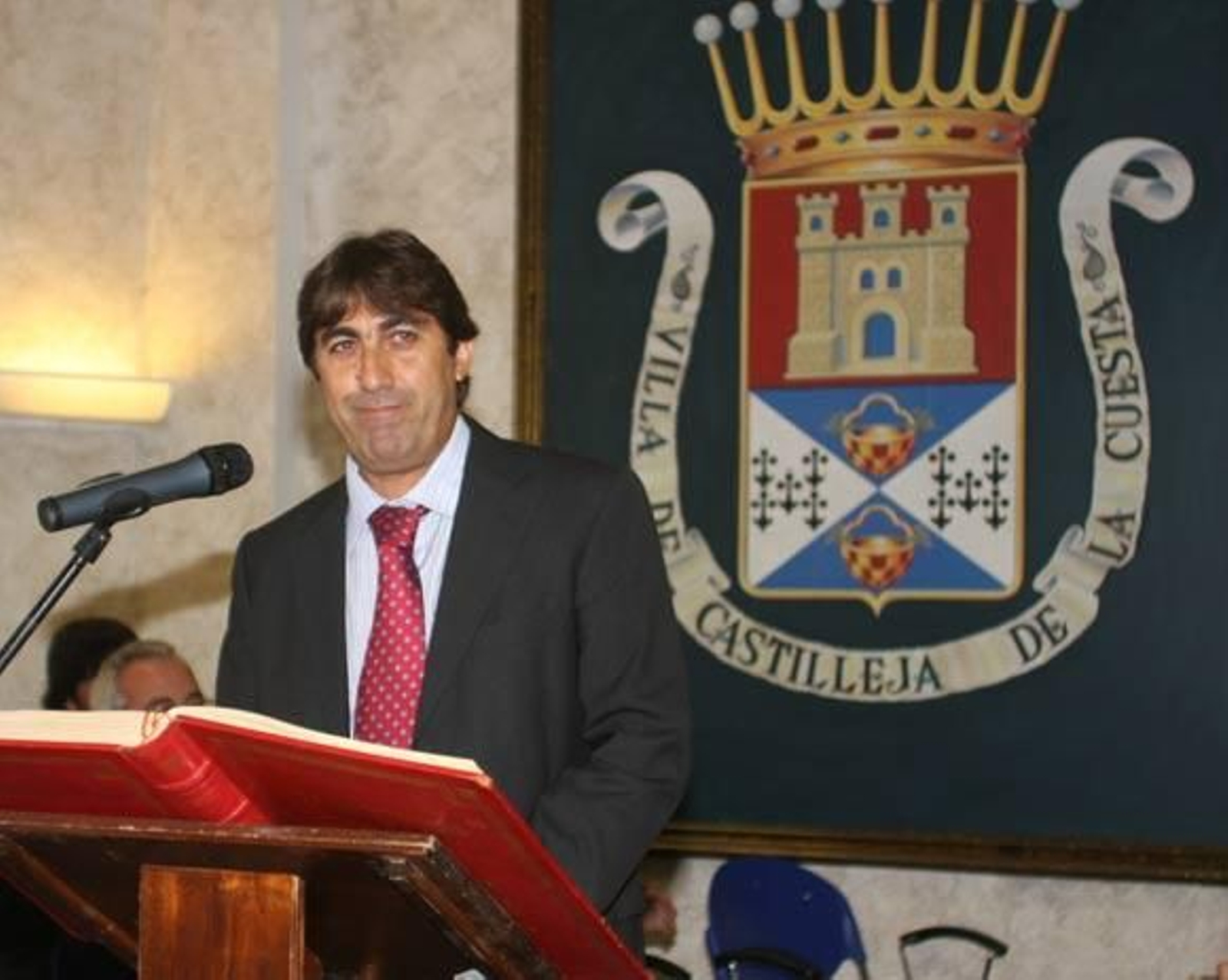 El Alcalde asume las competencias de Seguridad tras la dimisión de tres concejales