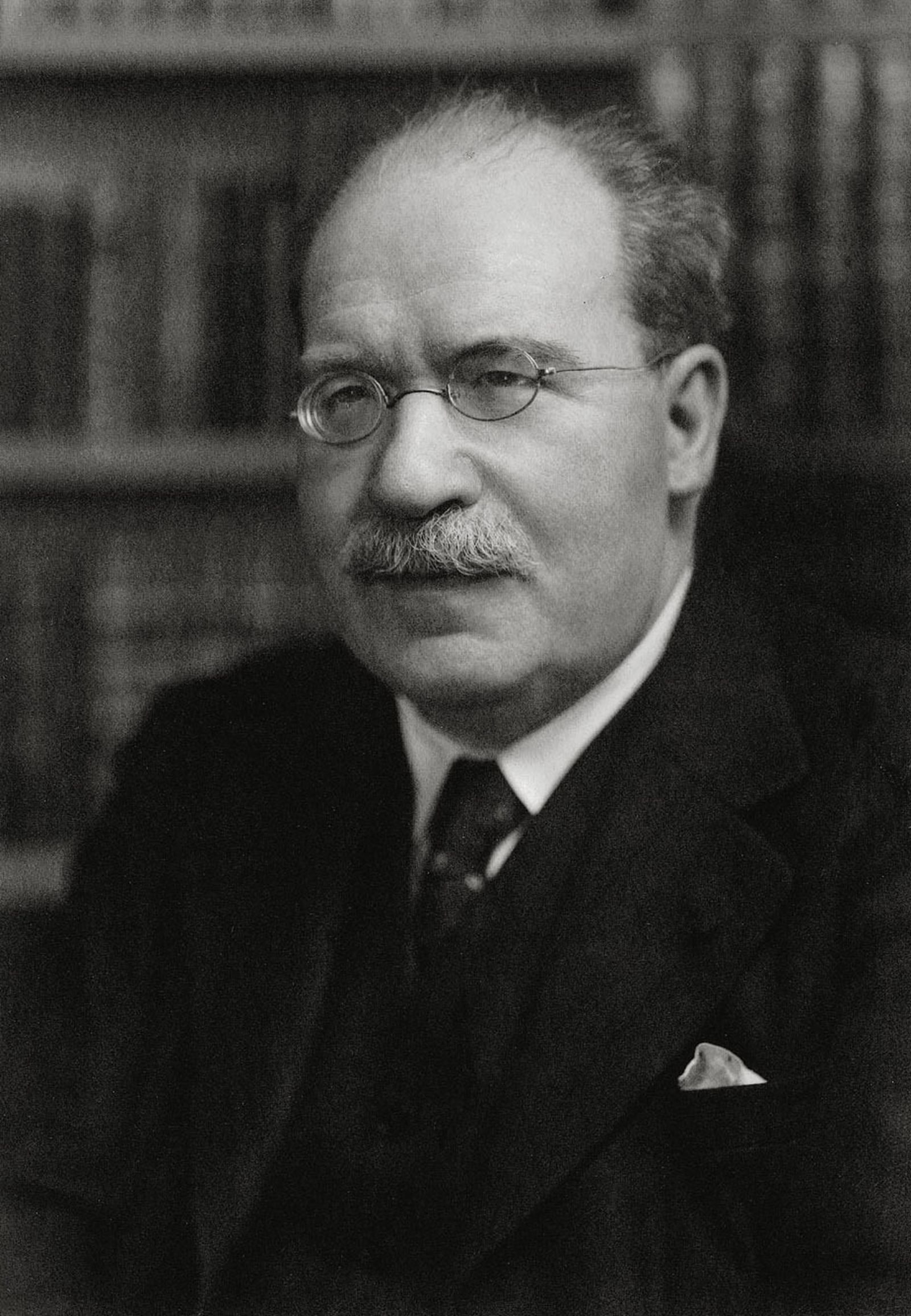 El historiador del arte francés Henri Focillon  (Dijon, 1881-New Haven, 1943)