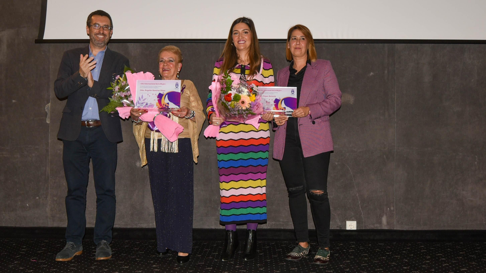 Las fotos de los Premios a La Mujer Linense 2023