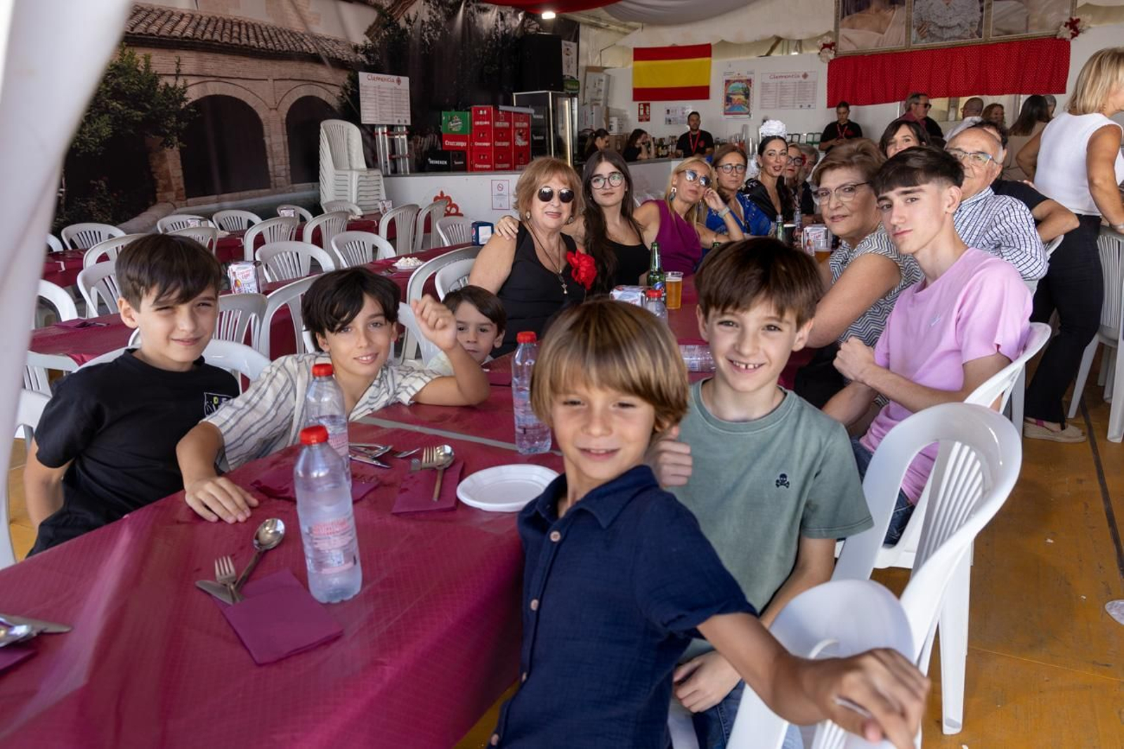 Los jiennenses disfrutan del primer sábado de Feria de San Lucas