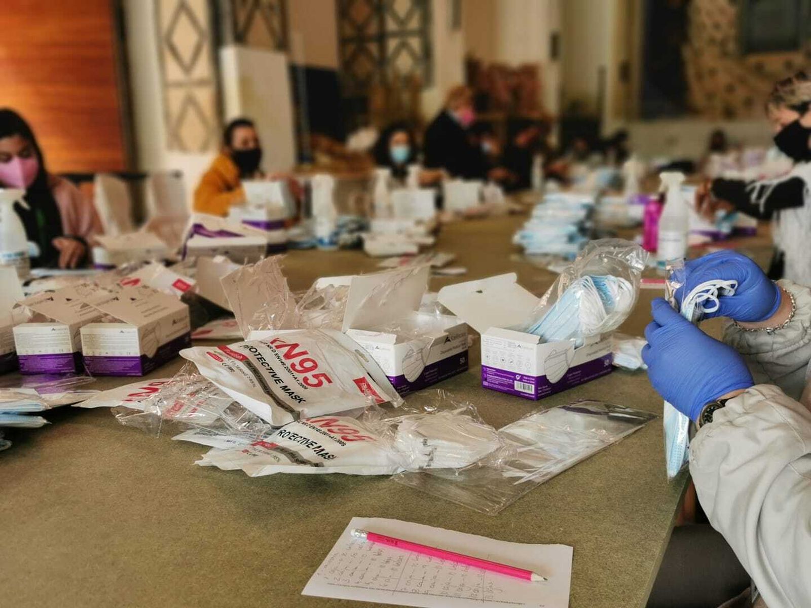 Reparto de mascarillas quirúrgicas y FFP2 para mayores de 65 años en Vera