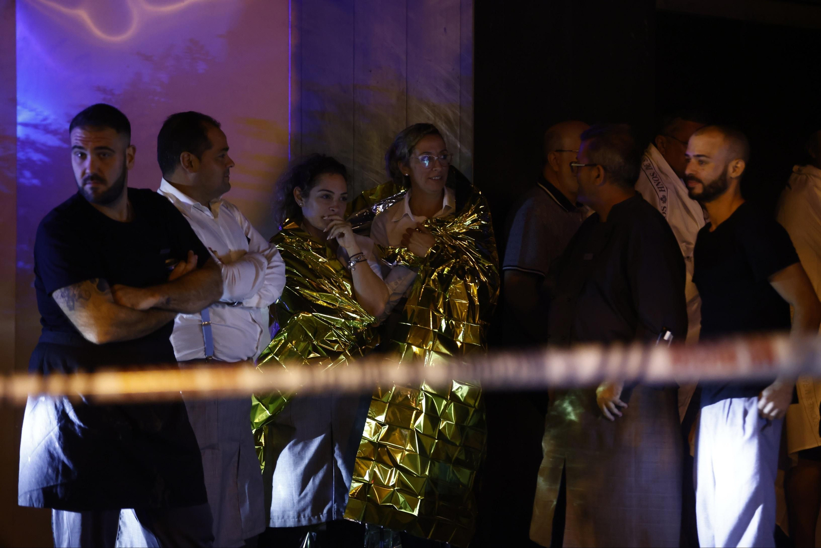 Las imágenes del incendio en el Hotel Meliá letreros de Sevilla