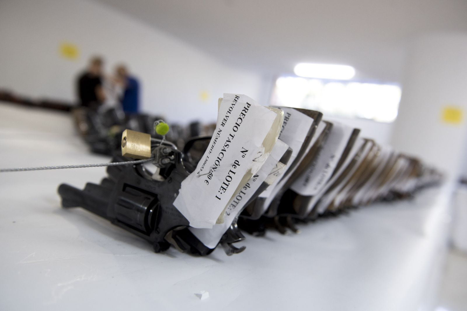 Imágenes de las armas subastadas por la Guardia Civil en Granada