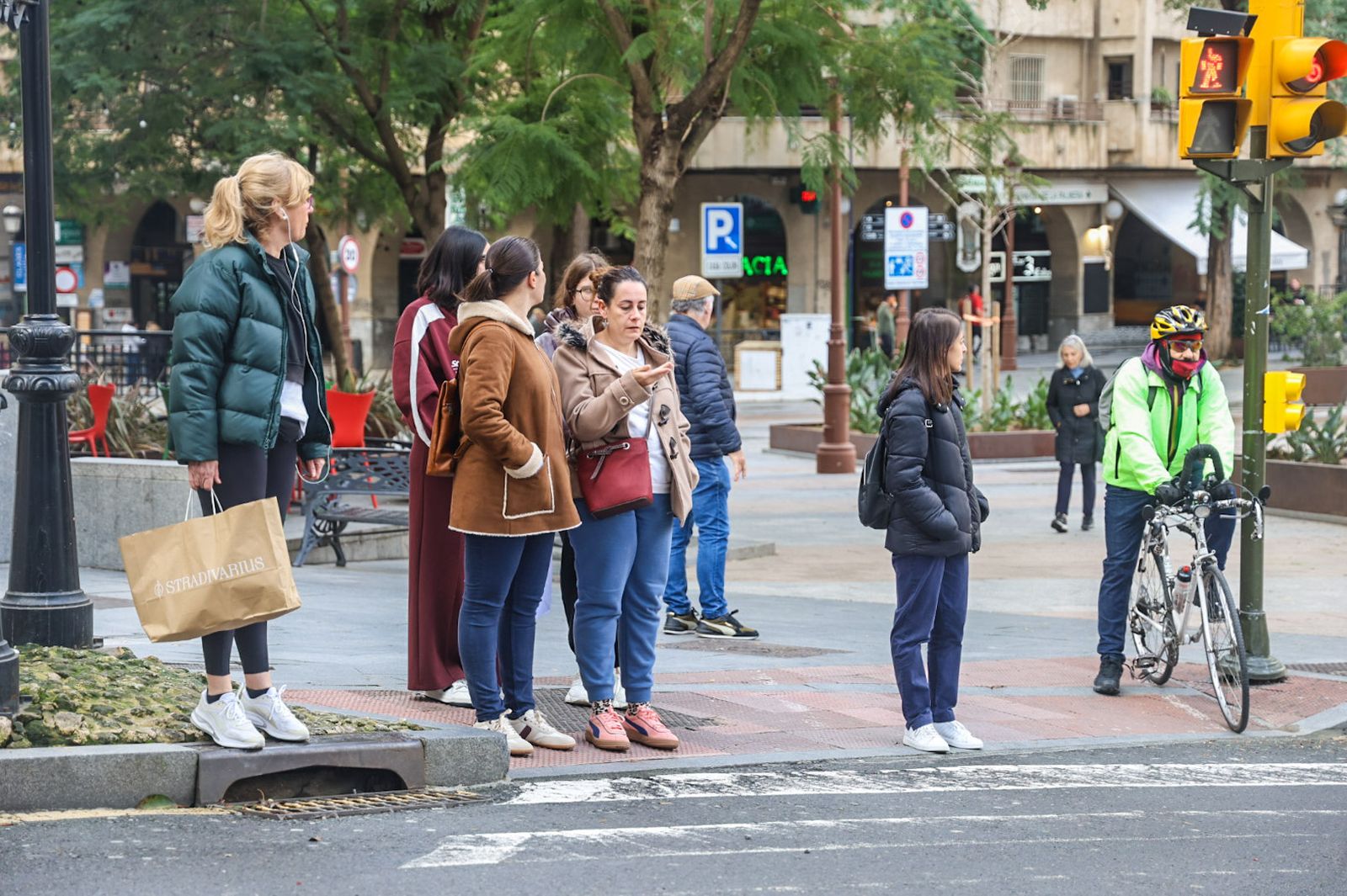 Fotografías de ambiente de frío y lluvia en la ciudad