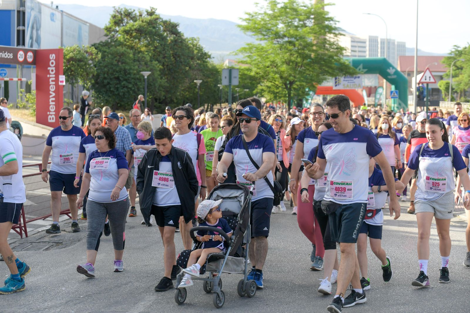 Las imágenes de la Carrera de la Mujer de este domingo en Granada