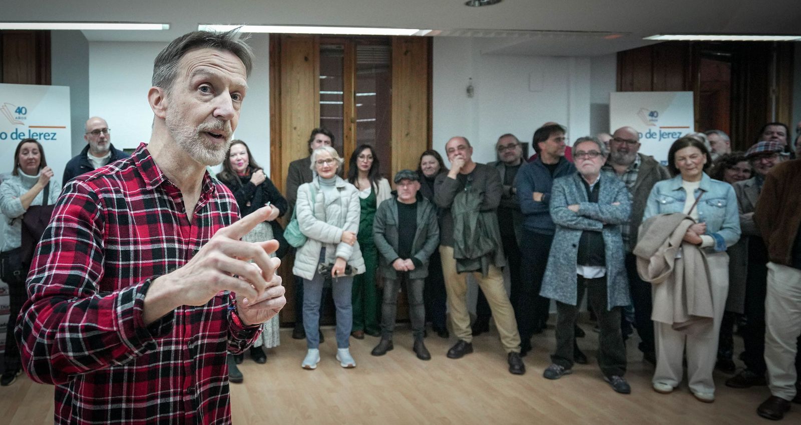 Imágenes de la inauguración de la exposición de Manuel del Valle en la sala ArteaDiario