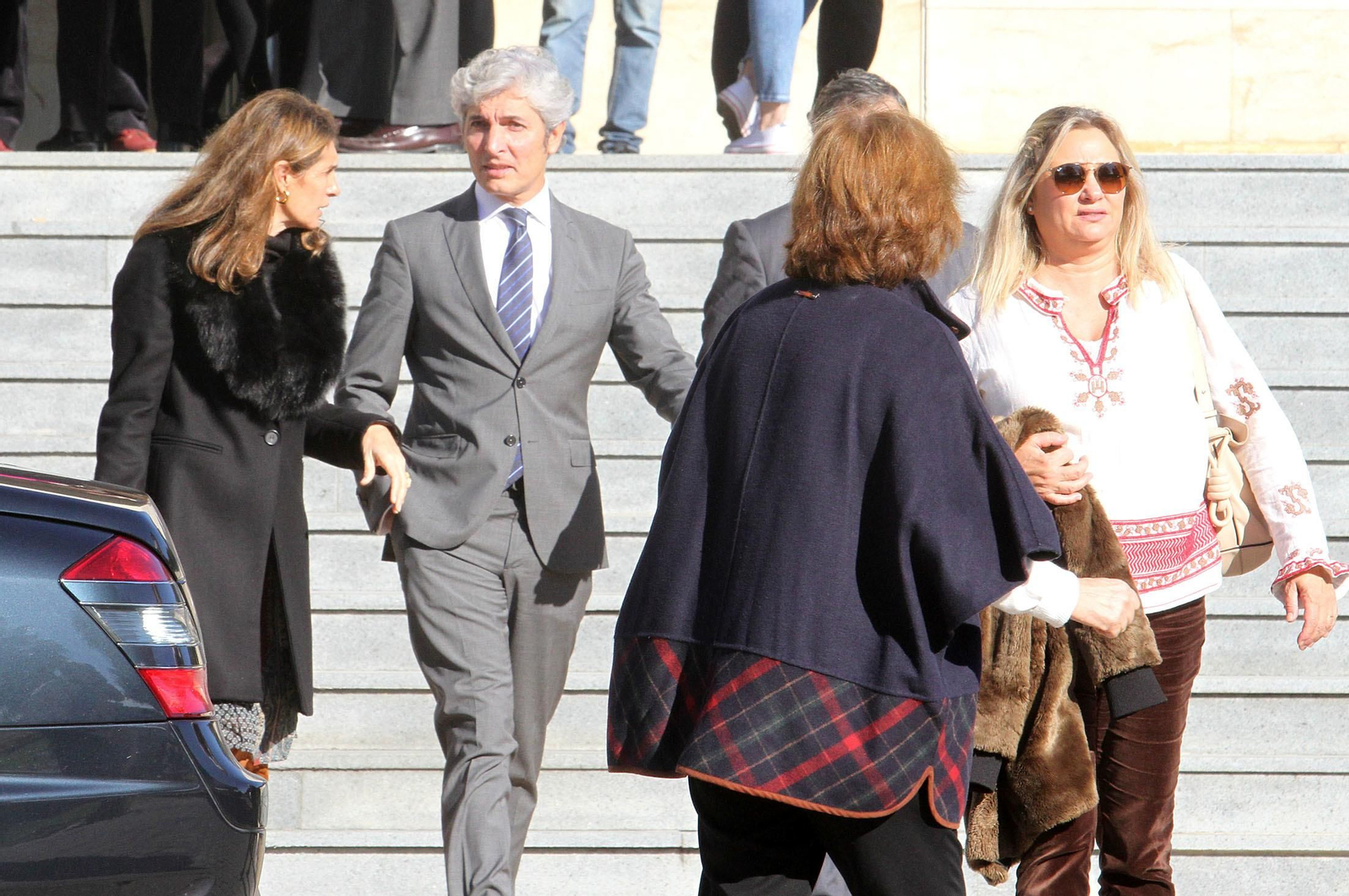 Condolencias a la familia García Palacios durante la mañana en el tanatorio, en imágenes