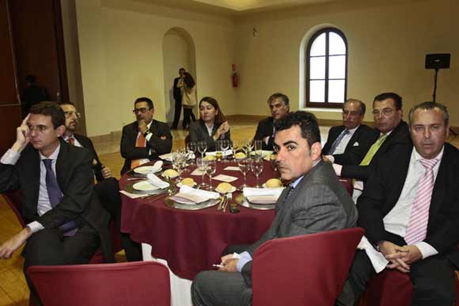 Miguel Berraquero, Ángel L. Salas, César Custodio, Marieta Cantos, José María García, Ángel Ruiz, José L. Tejada, Benjamín Sánchez y Francisco Rodríguez.

Foto: Julio Gonzalez/Joaquin Pino/Lourdes de Vicente
