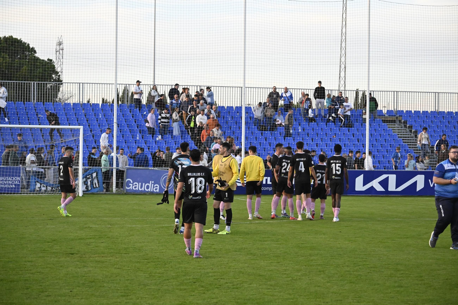 Las mejores imágenes del Atlético Onubense - Bollullos