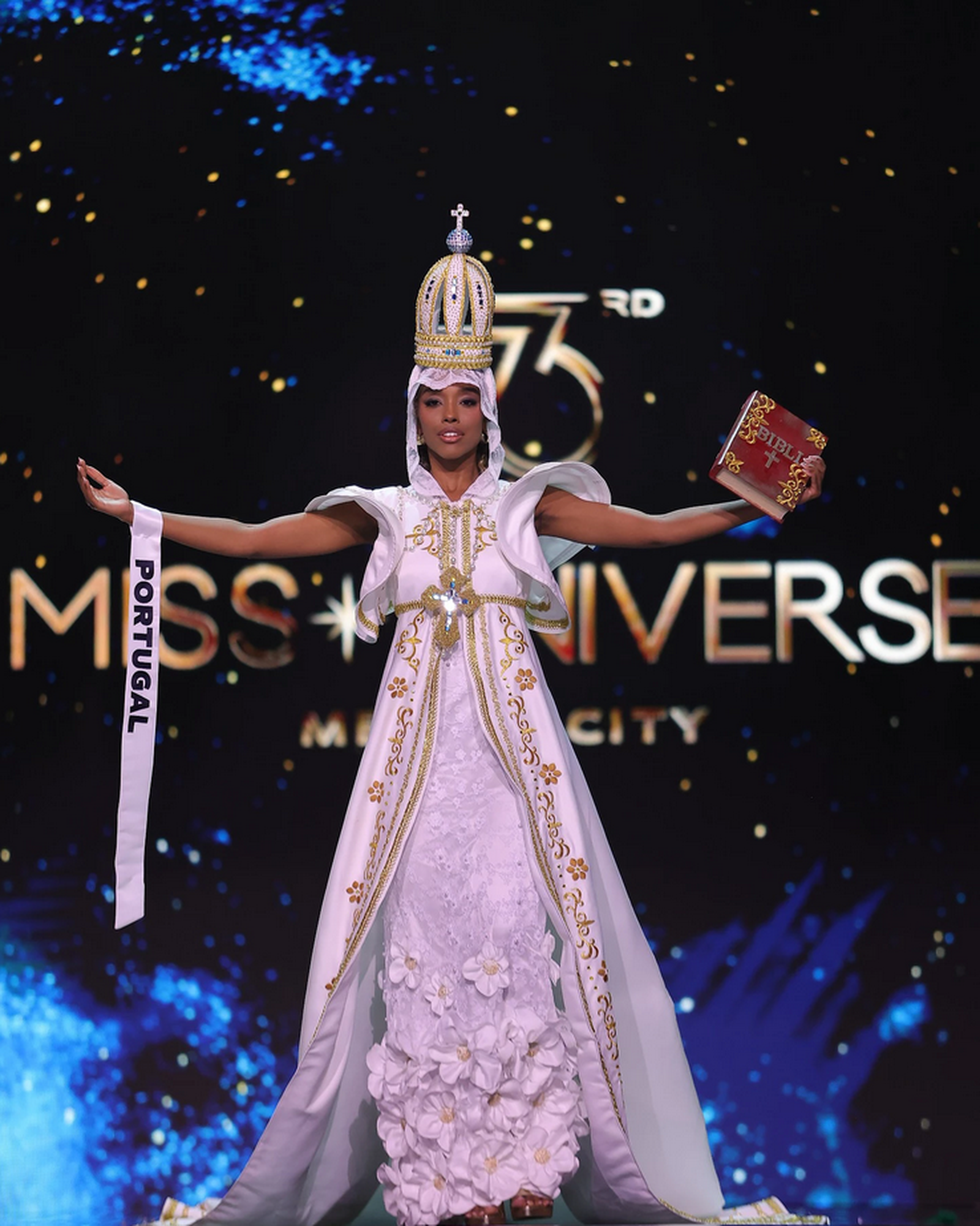 Polémica en Miss Universo por el traje de Virgen de Fátima de Miss Portugal, Andreia Correira