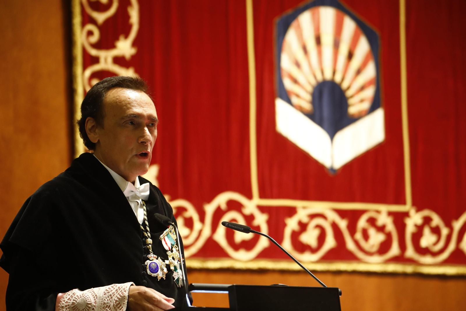 La toma de posesión de Manuel Torralbo como rector de la Universidad de Córdoba, en imágenes