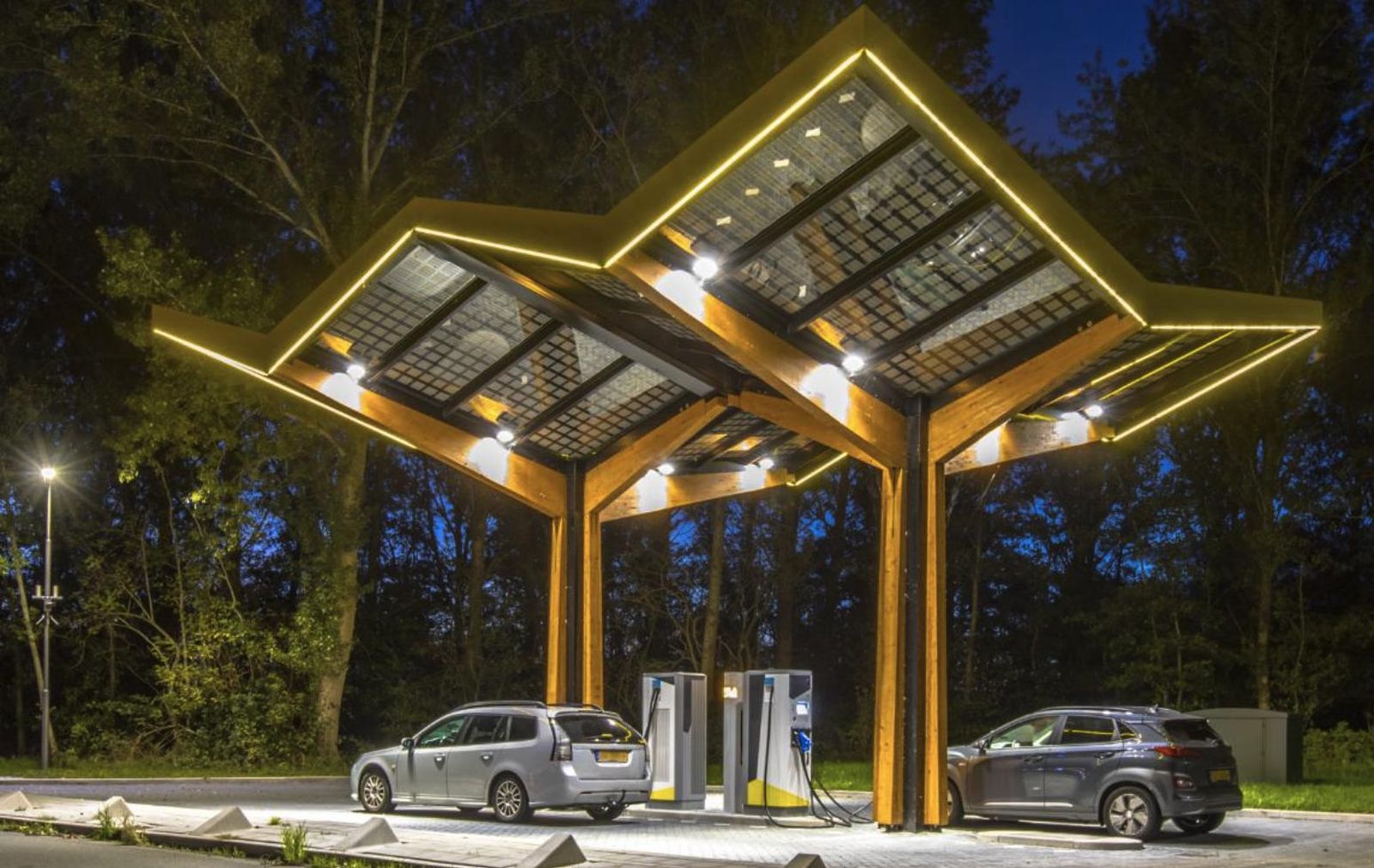 Más infraestructuras de recarga para coches eléctricos: este es el plan de la UE