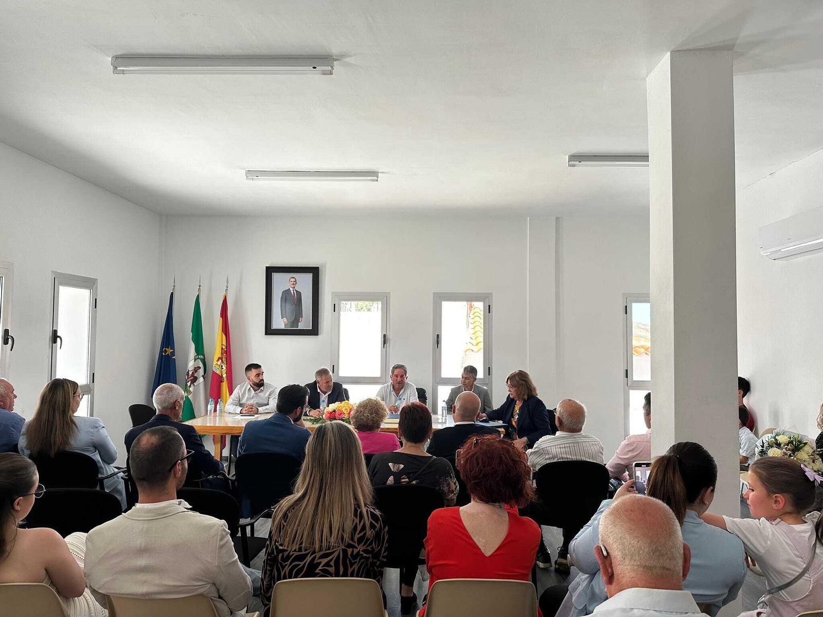 Pleno extraordinario de despedida del alcalde saliente.