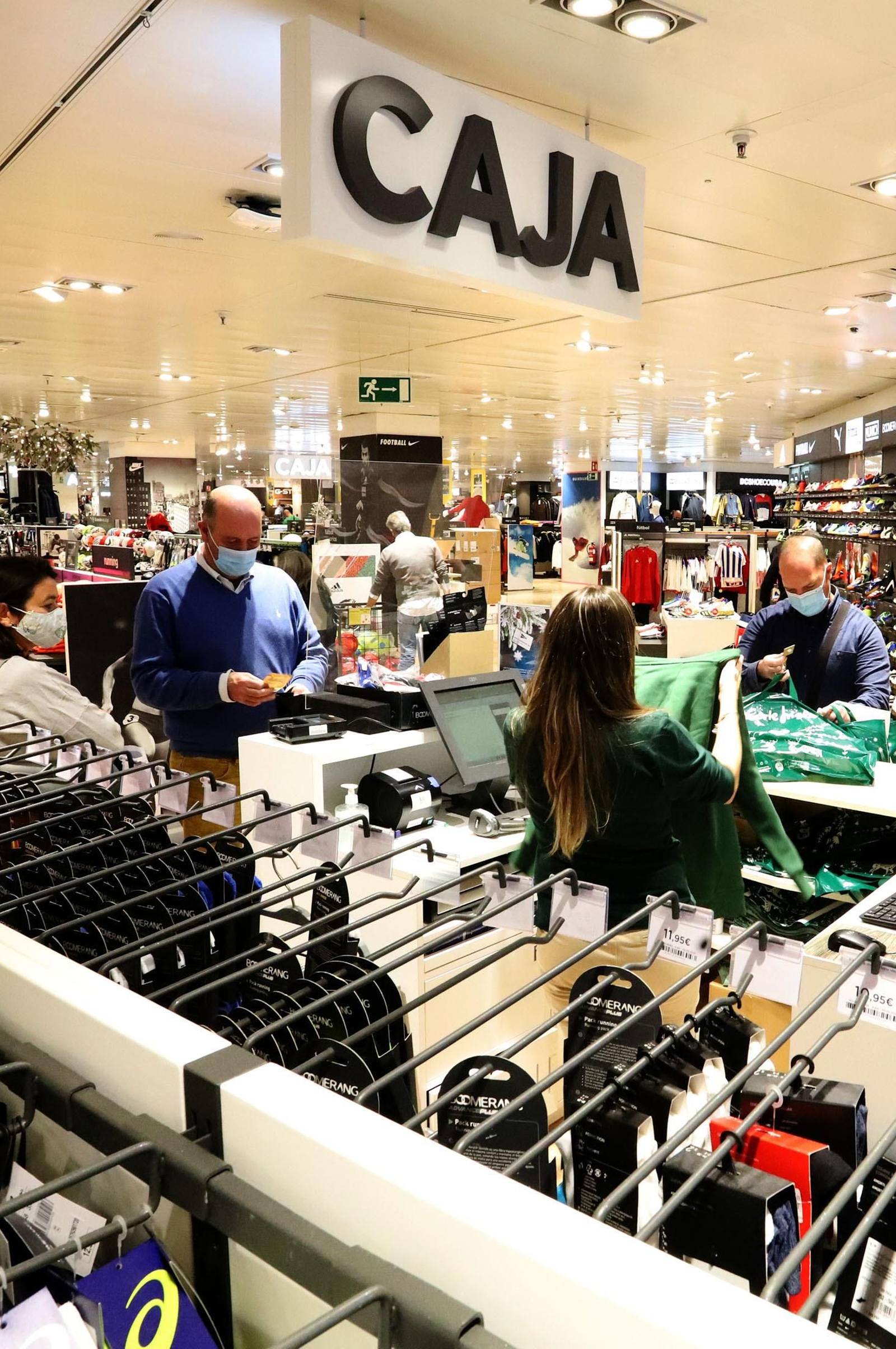 Imágenes del "Black Friday" en el Corte Inglés Imágenes del "Black Friday" en el Corte Inglés