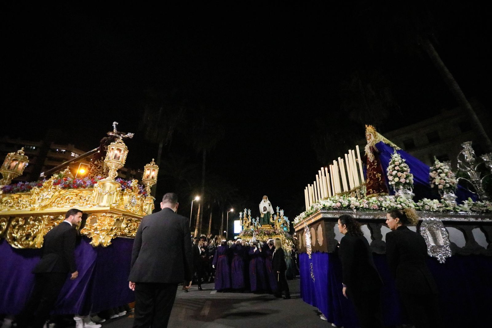 La procesión del Encuentro, en imágenes