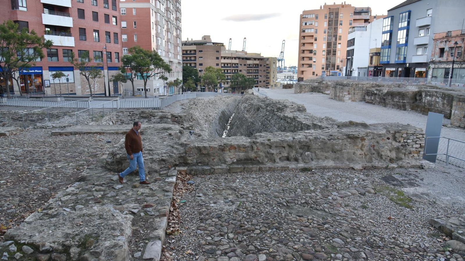 El recinto arqueológico de las murallas medievales de Algeciras.