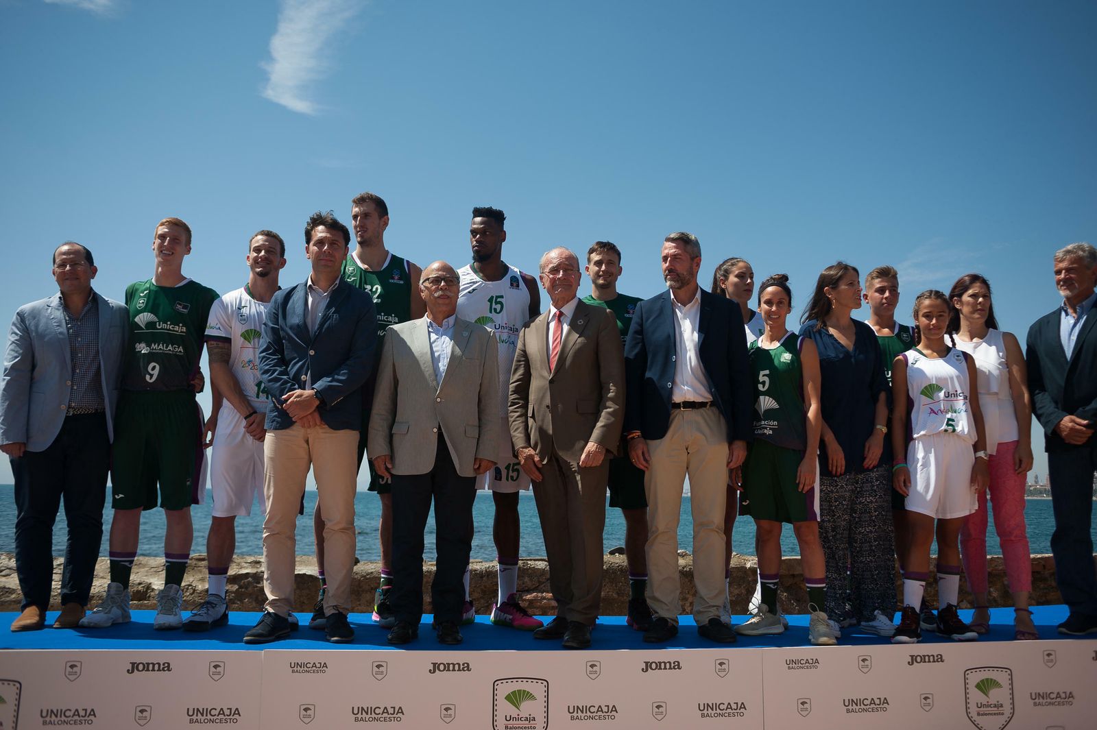 Las camisetas del Unicaja nuevas, en fotos