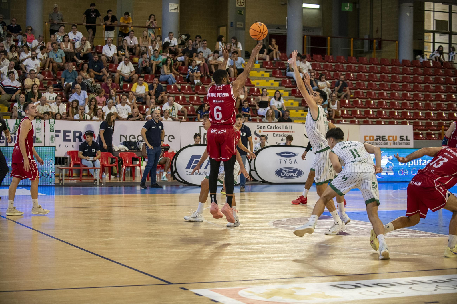 El cuadro rojillo se vio superado por el acierto de los cordobeses.