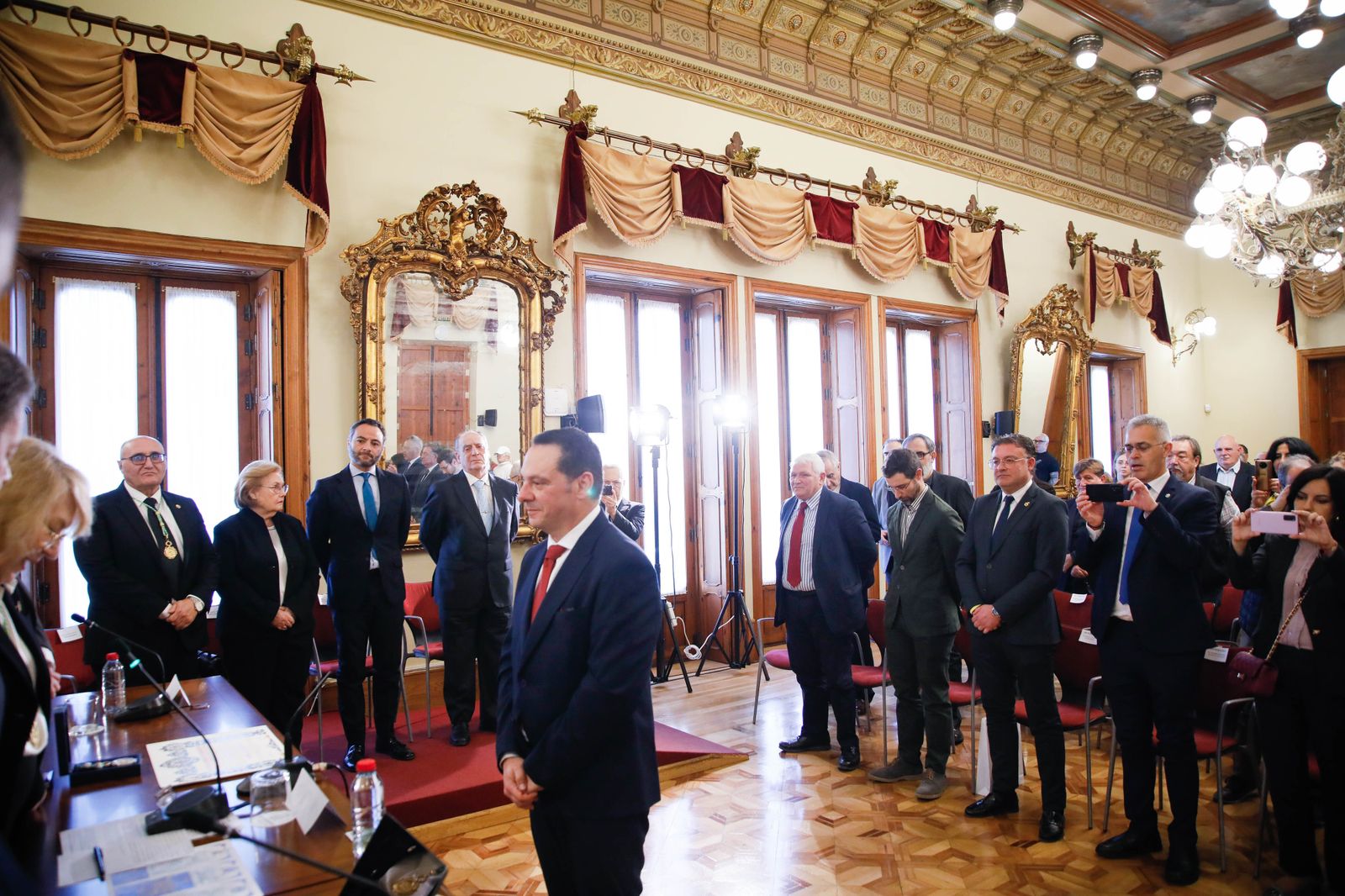 Juan Manuel Martín Robles ingresa como académico de Historia de Andalucía y te lo contamos en imágenes