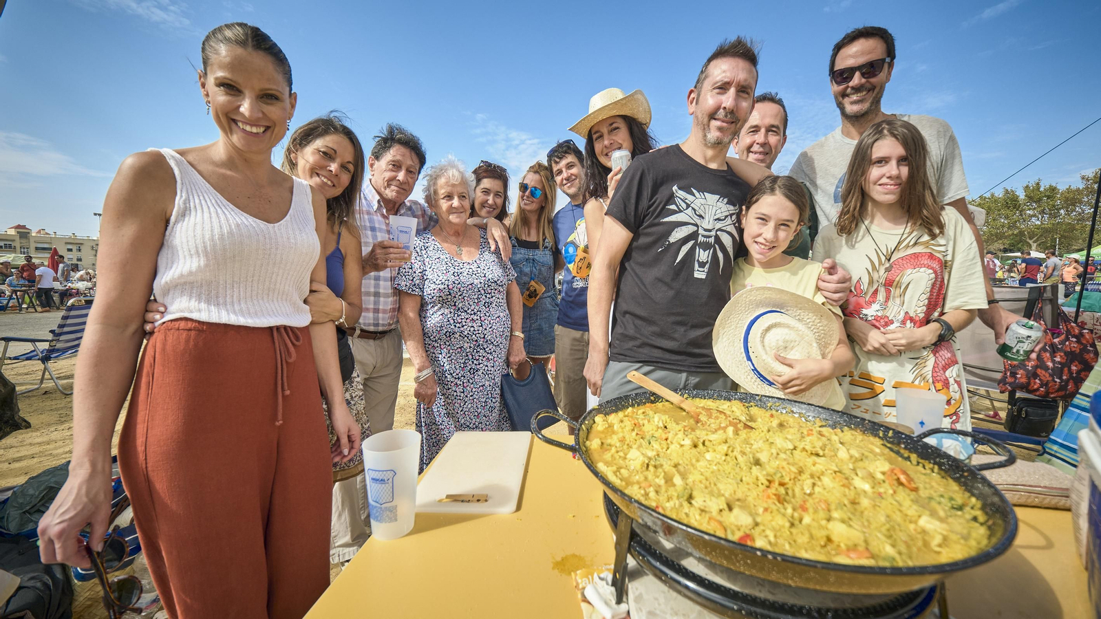 Concurso de paellas en Las Canteras.