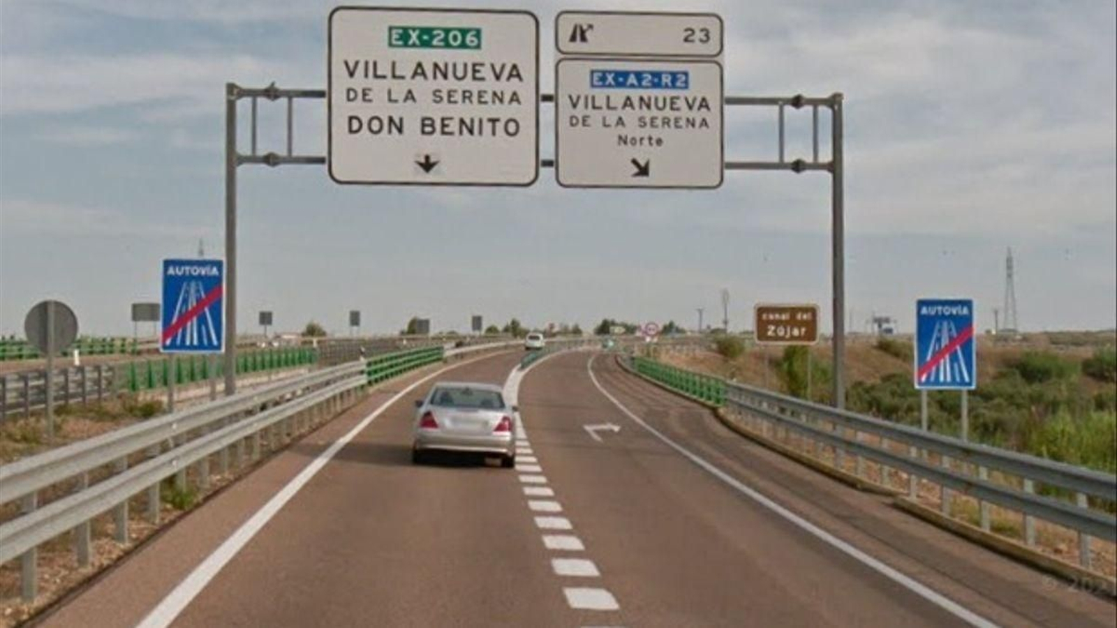 Señal indicando Don Benito y Villanueva de la Serena Señal indicando Don Benito y Villanueva de la Serena