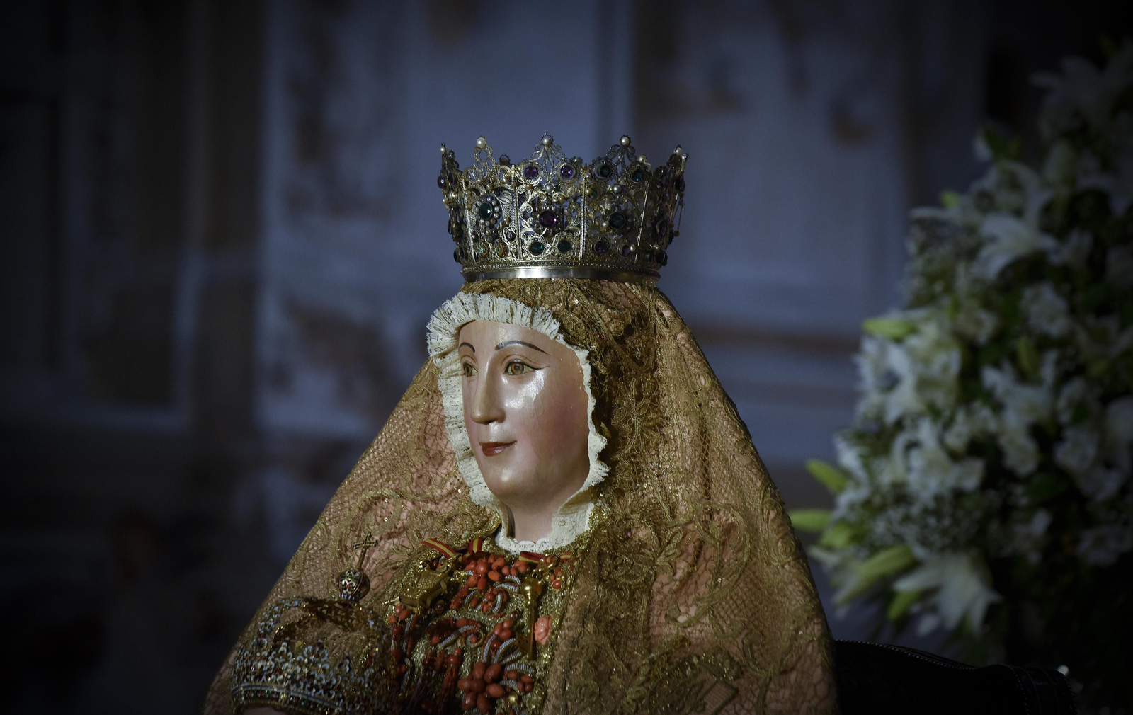 Besamanos de la Virgen de los Reyes