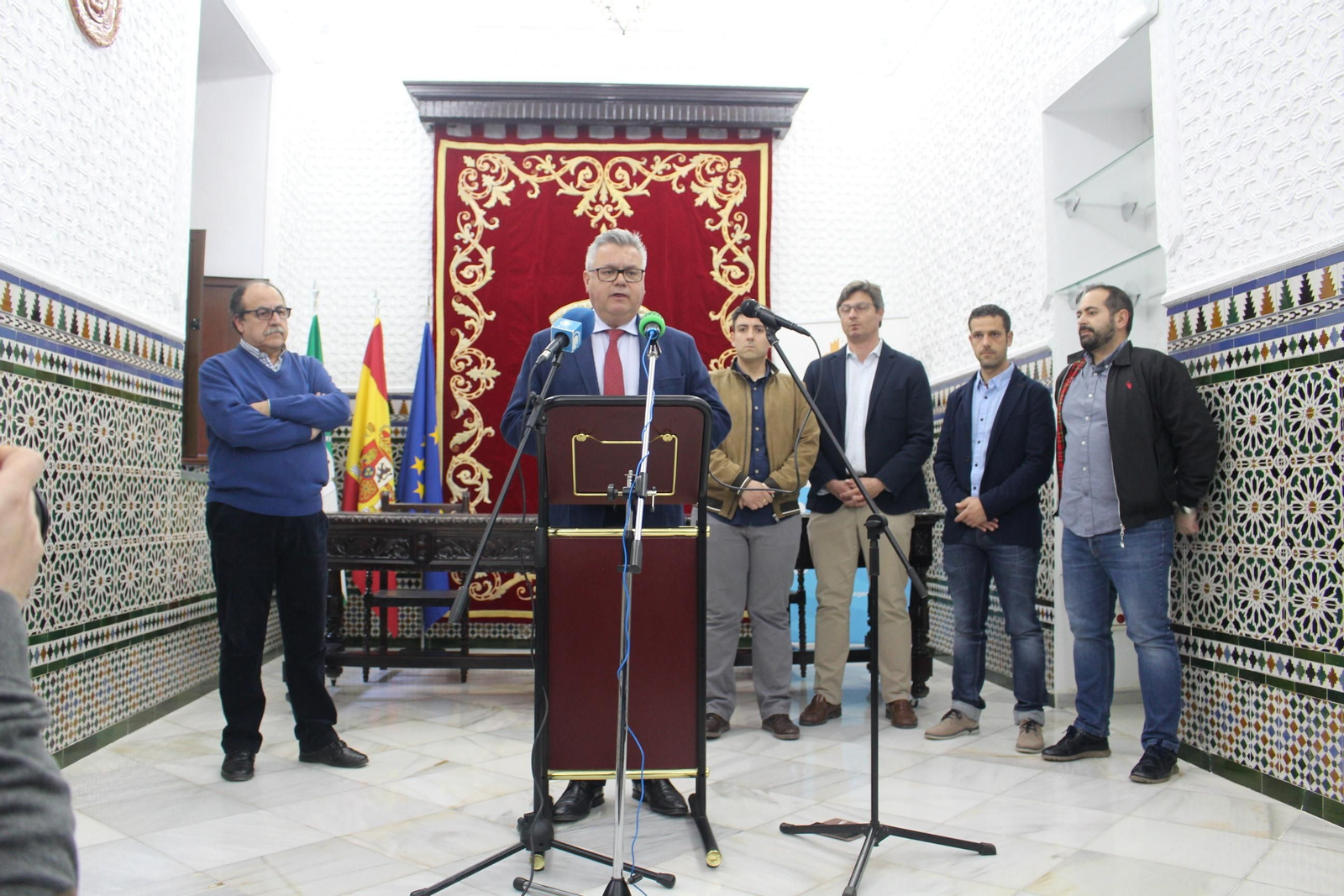 Comparecencia del alcalde de Puente Genil, Esteban Morales.