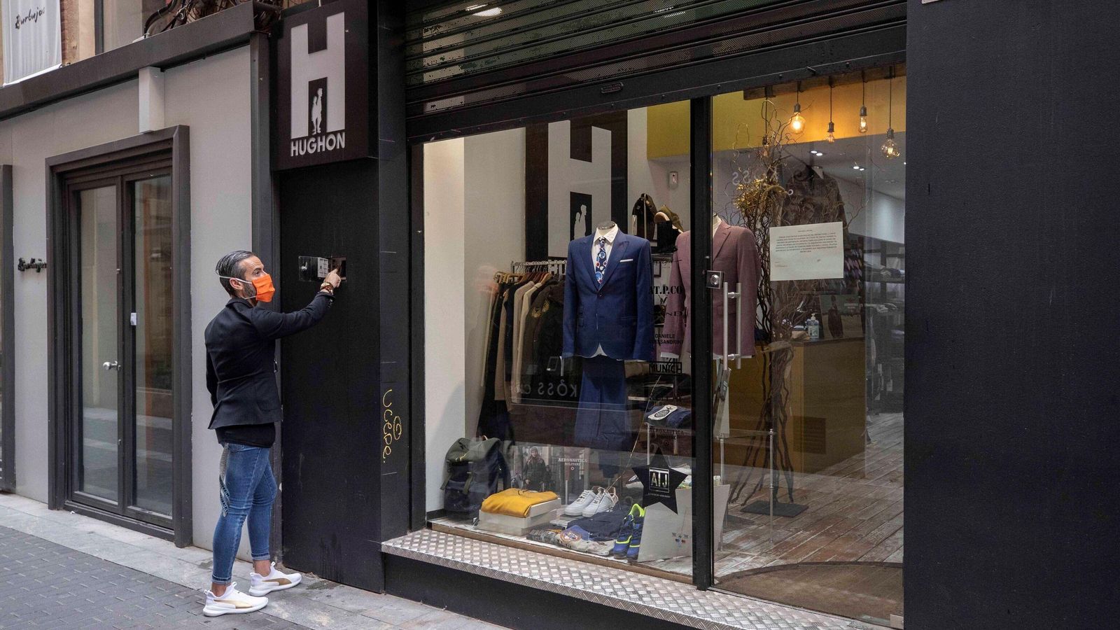 Apertura de pequeños comercios.