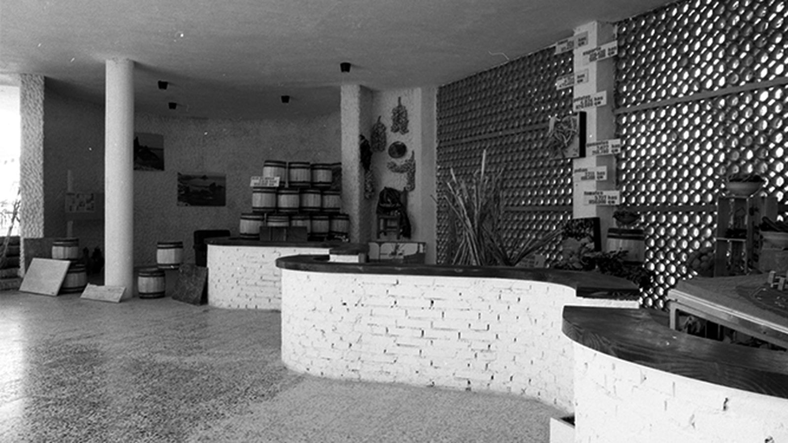 Interior del pabellón de Almería en la VIII Feria Internacional del Campo de Madrid