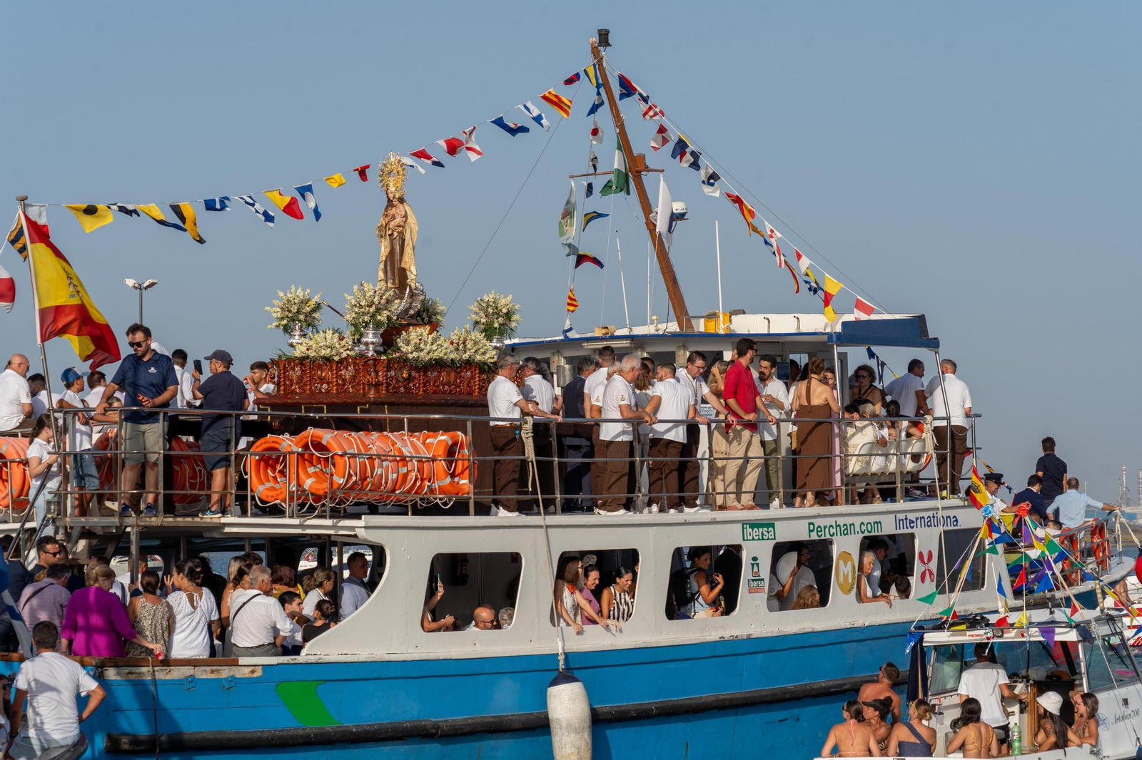 Imágenes de la Solemne Procesión marítima de la Virgen del Carmen en Punta Umbría