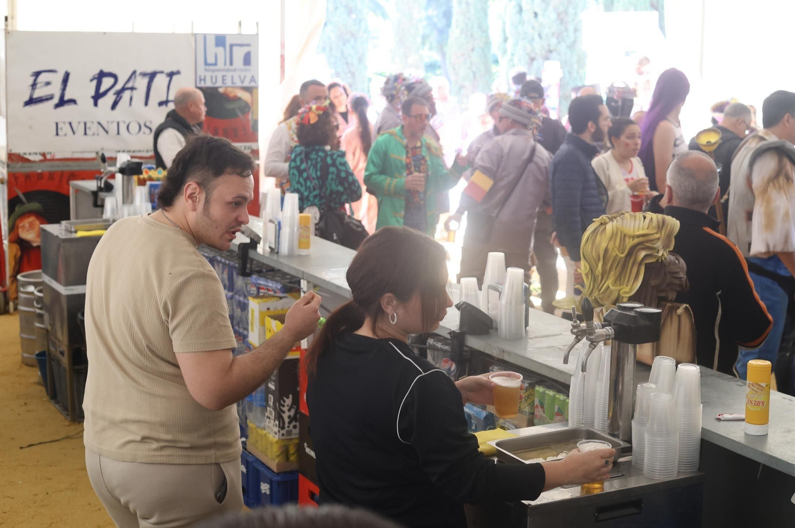 Imágenes del gran ambiente en el carrusel de agrupaciones del Carnaval Colombino 2024