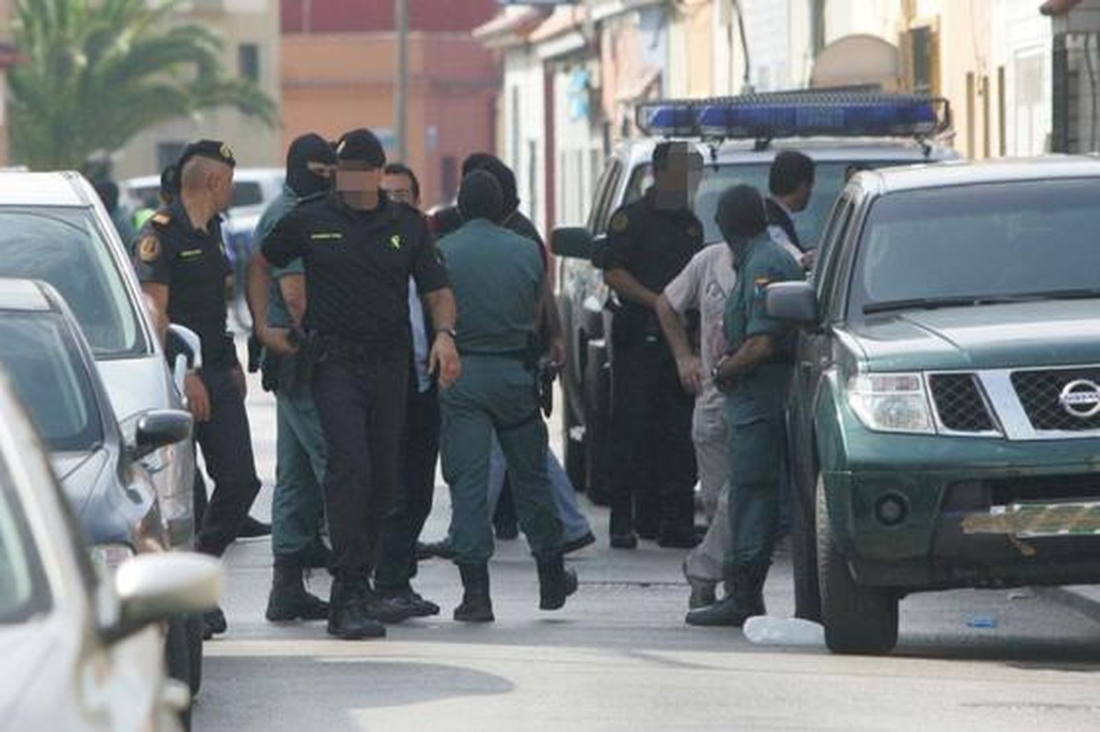 La Guardia Civil detiene a un hombre en La Línea por su presunta implicación con el terrorismo yihadista./  J.M Quiñones