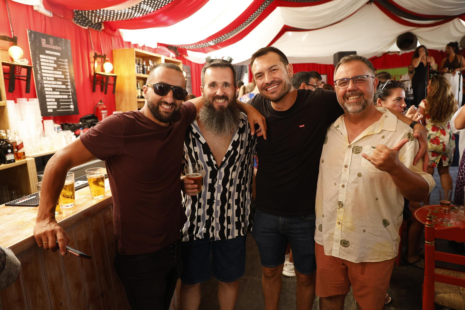 Búscate en las fotos del jueves de la Feria de La Línea