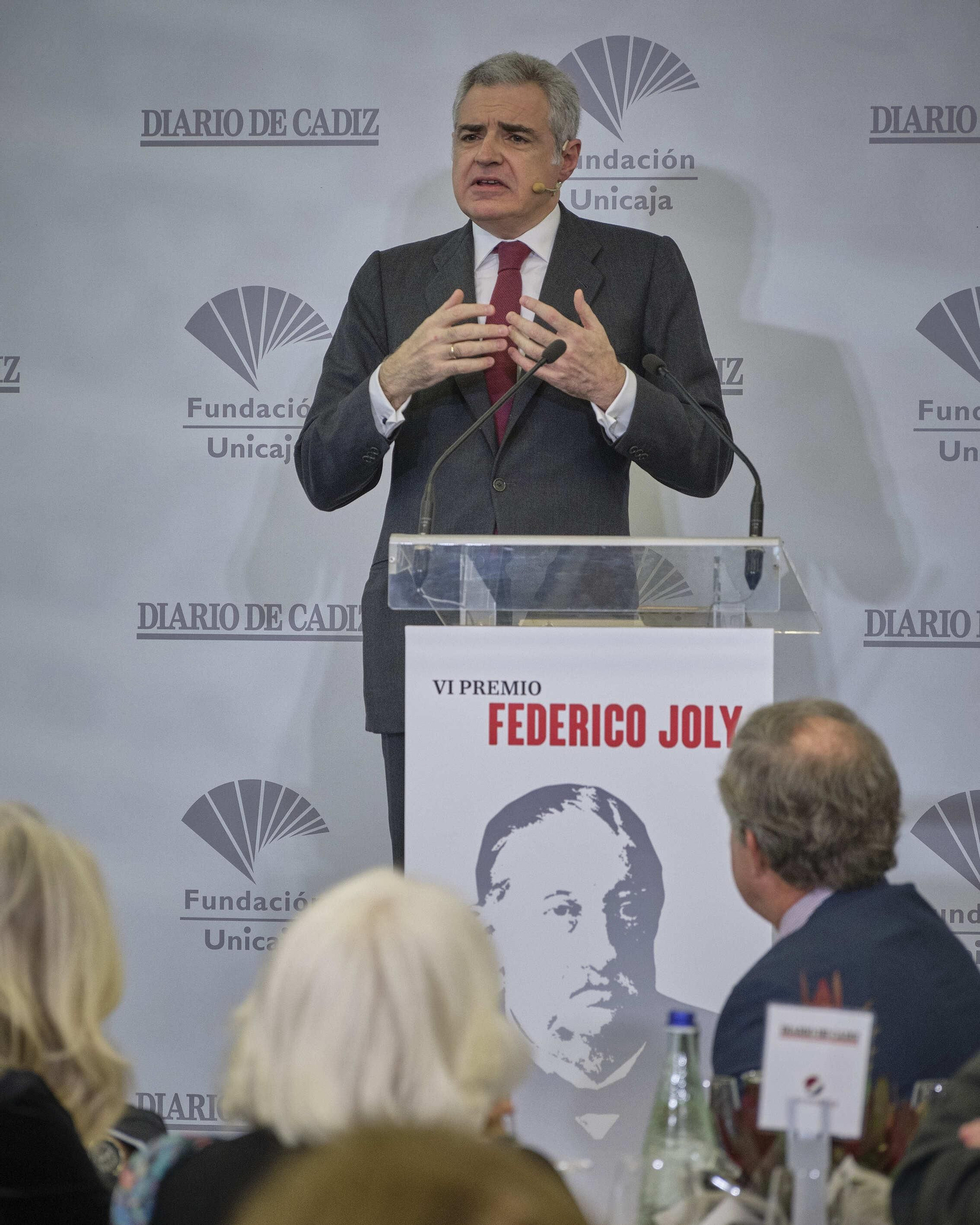 Las imágenes de la entrega del premio Federico Joly al abogado Pedro Pérez-Llorca Zamora