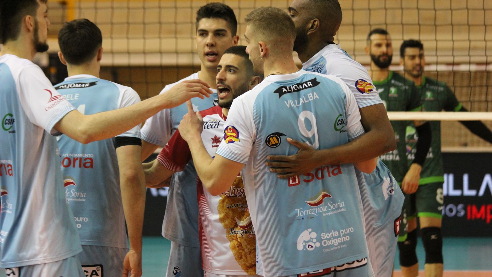 Los locales celebran un punto