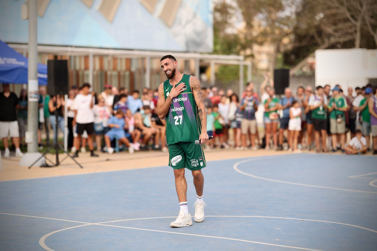 Las fotos de la espectacular presentación de Chris Duarte con el Unicaja en el Parque del Oeste