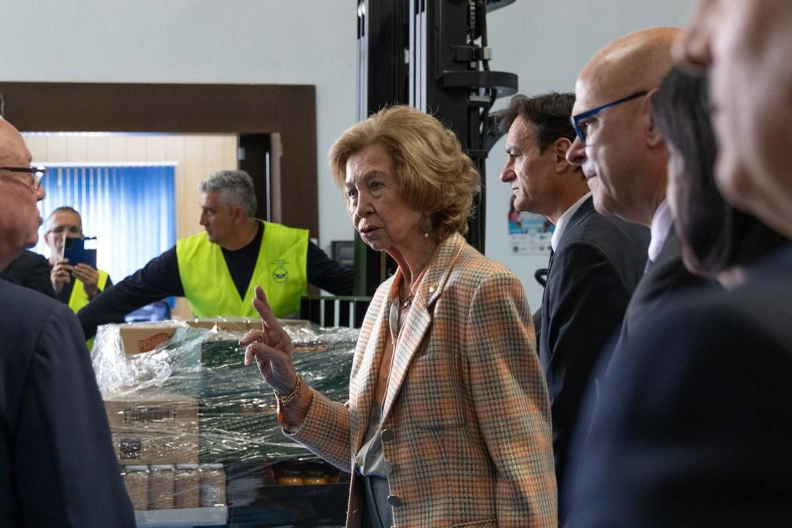 Visita de la Reina Sofía a las instalaciones del Banco de España, en imágenes