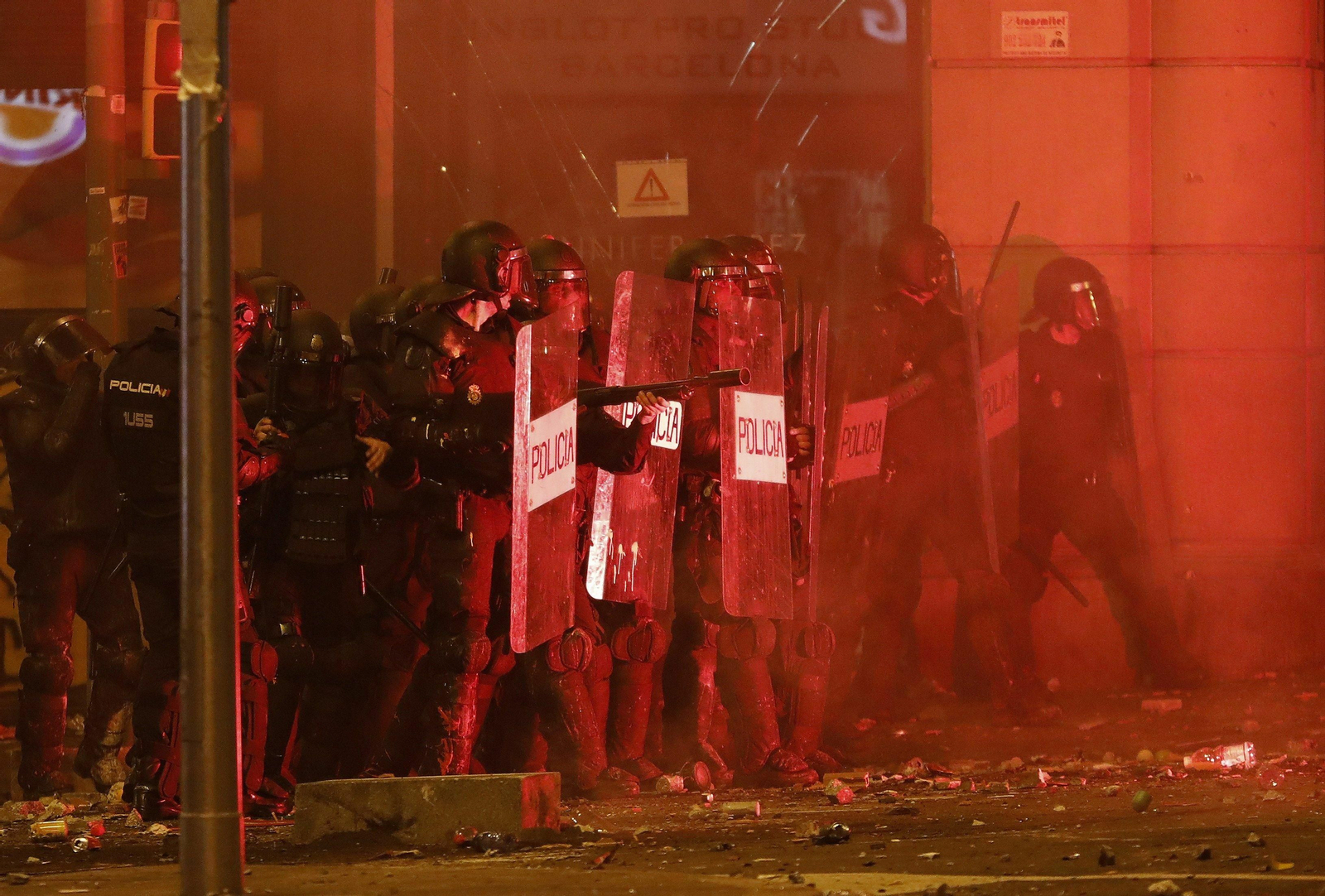 Las imágenes de la quinta jornada de disturbios en Cataluña