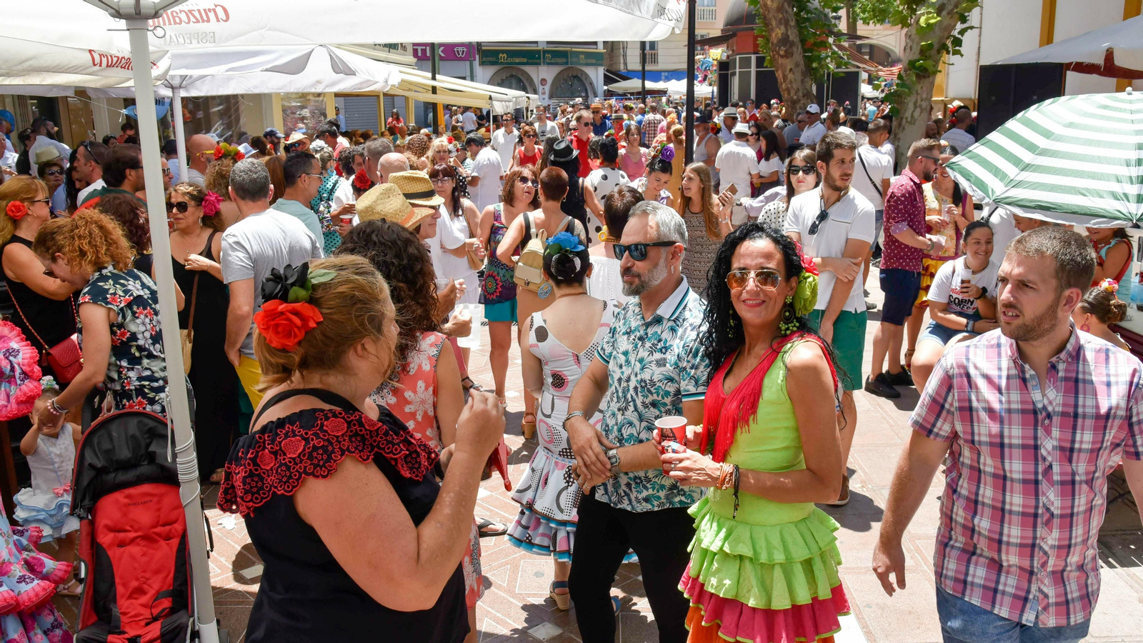 Domingo rociero de  la Linea de la Concepción en imagenes