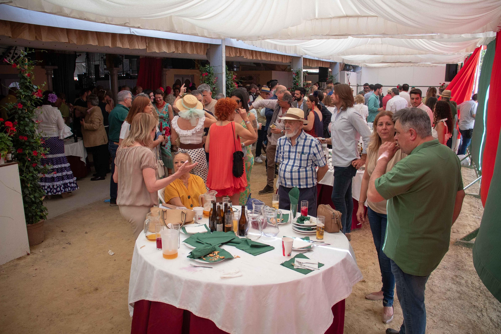 Tradición, gastronomía y modernidad se fusionan en la Feria del Corpus de Granada, en imágenes